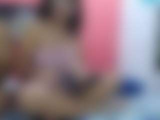 Live cam show with latinosninfomanos - Eating Pussy on live18s.com