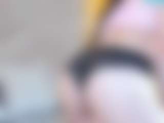 LauraAura69's Live Sex Cam Show