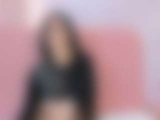 LauraAura69's Live Sex Cam Show