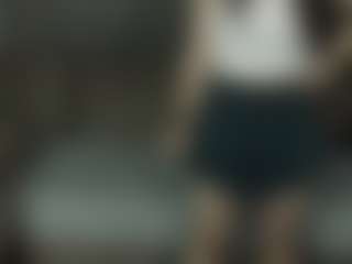LiviaSshy's Live Sex Cam Show