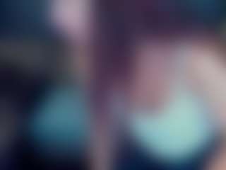 LiviaSshy's Live Sex Cam Show