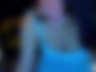 LiviaSshy's Live Sex Cam Show