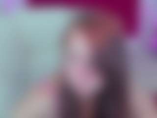 LiviaSshy's Live Sex Cam Show