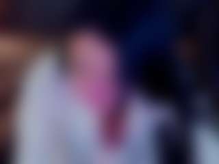 LiviaSshy's Live Sex Cam Show