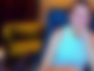 LiviaSshy's Live Sex Cam Show