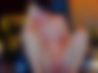 LiviaSshy's Live Sex Cam Show