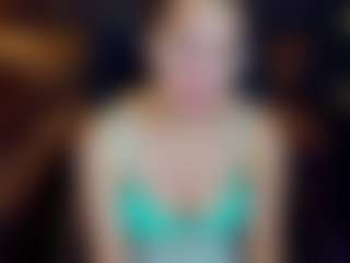 LiviaSshy's Live Sex Cam Show