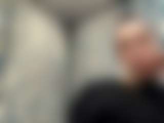 Live cam show with LoreeSantilukka - Young Adult on Chatstar
