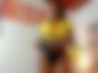 Mia-ebony1