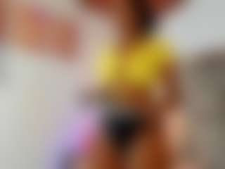 Mia-ebony1