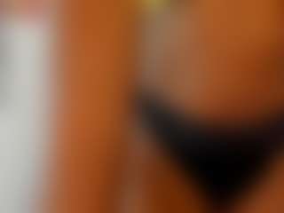 Mia-ebony1