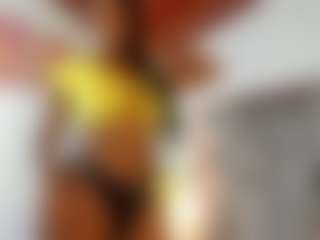 Mia-ebony1
