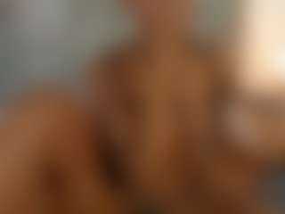 Mia-ebony1