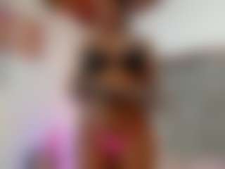 Mia-ebony1
