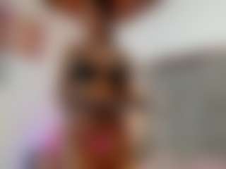 Mia-ebony1