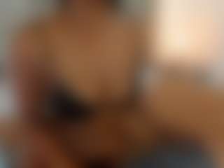 Mia-ebony1