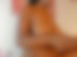 Live cam show with mia-ebony1 - Tittyfuck on thefappeningchat.com