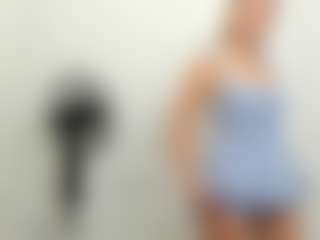 PrettyGirll's Live Sex Cam Show