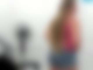 Live cam show with PrettyGirll - Flashing on livesuperchat.net