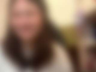 RoxannTools's Live Sex Cam Show