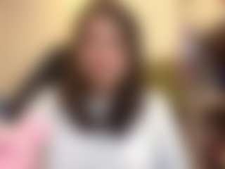 RoxannTools's Live Sex Cam Show