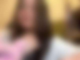 RoxannTools's Live Sex Cam Show