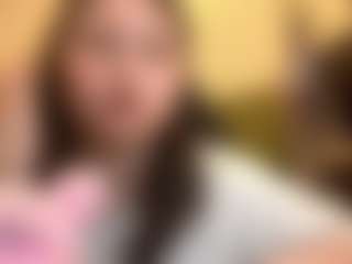 RoxannTools's Live Sex Cam Show