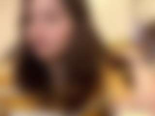 RoxannTools's Live Sex Cam Show
