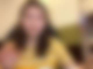 RoxannTools's Live Sex Cam Show