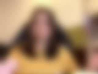 RoxannTools's Live Sex Cam Show