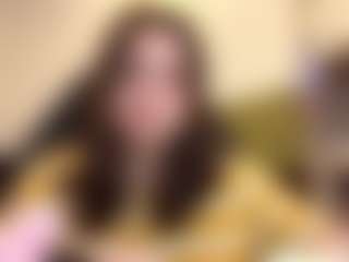 RoxannTools's Live Sex Cam Show