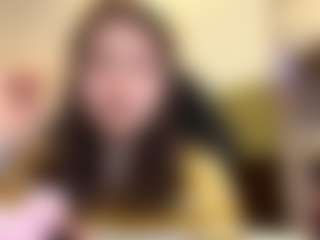 RoxannTools's Live Sex Cam Show