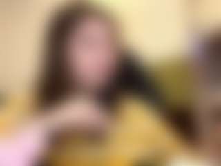 RoxannTools's Live Sex Cam Show