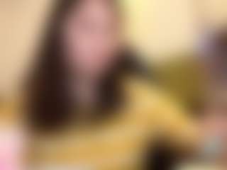 RoxannTools's Live Sex Cam Show