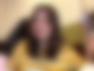 RoxannTools's Live Sex Cam Show