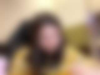RoxannTools's Live Sex Cam Show