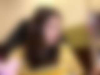 RoxannTools's Live Sex Cam Show