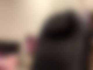RoxannTools's Live Sex Cam Show