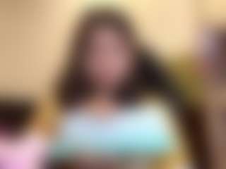RoxannTools's Live Sex Cam Show