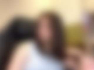 RoxannTools's Live Sex Cam Show