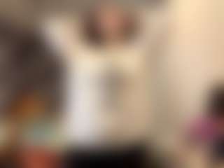 RoxannTools's Live Sex Cam Show