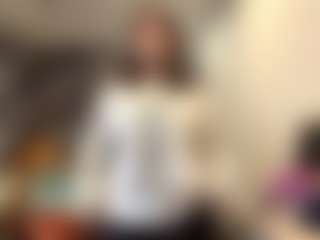 RoxannTools's Live Sex Cam Show