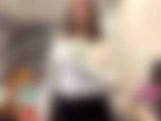 RoxannTools's Live Sex Cam Show