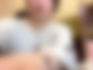 RoxannTools's Live Sex Cam Show