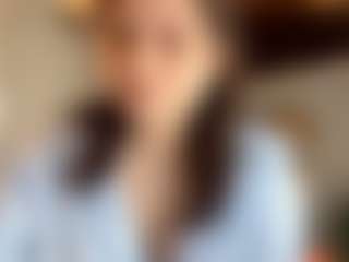 RoxannTools's Live Sex Cam Show