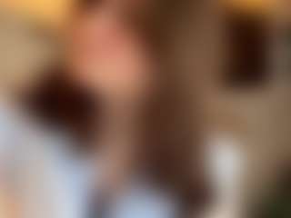 RoxannTools's Live Sex Cam Show
