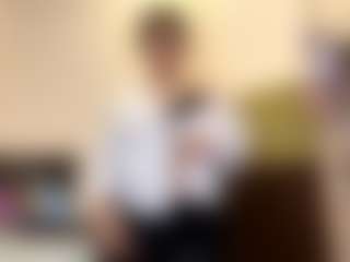 RoxannTools's Live Sex Cam Show