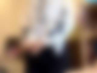 RoxannTools's Live Sex Cam Show