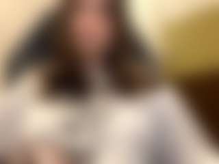 RoxannTools's Live Sex Cam Show