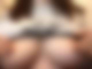 RoxannTools's Live Sex Cam Show